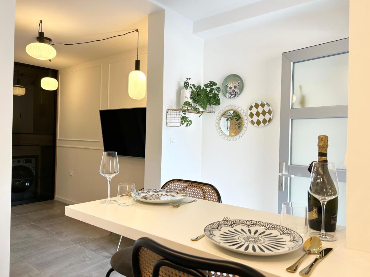 Studio Apartment Smile, Near Beach & Center, Free Parking, Balcony Макарска Экстерьер фото